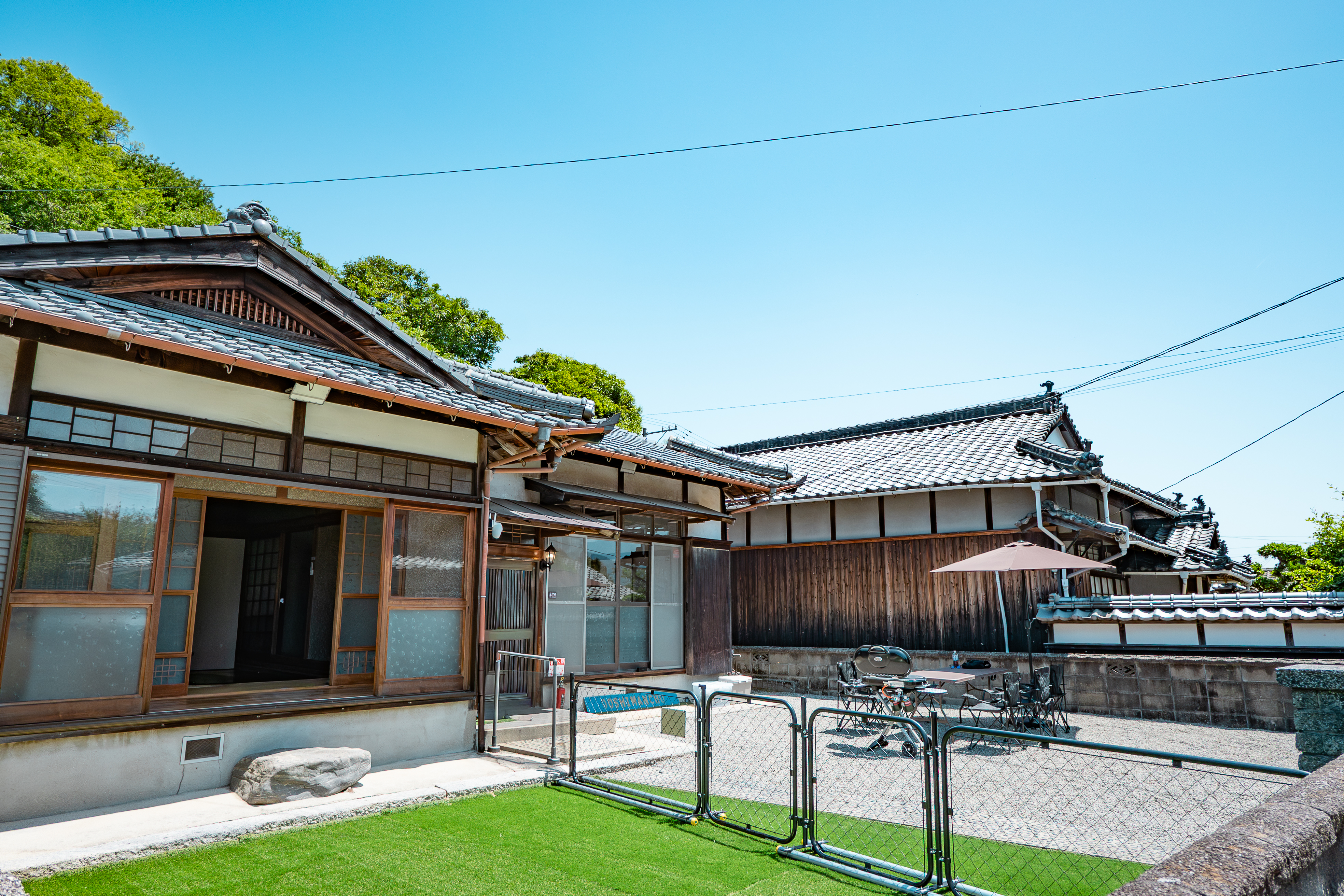 ワーケーションを愛媛の離島で！仕事と休暇を両立する一棟貸し宿の活用法